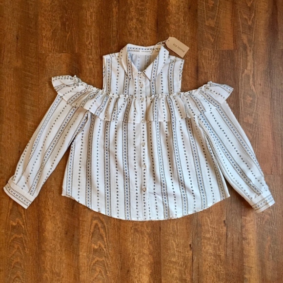 Blu Pepper Collar Button Up Ruffled Cold Shoulder Large - Picture 3 of 7